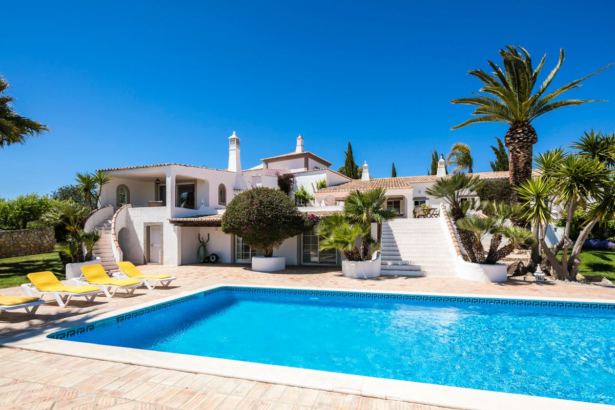 Villa Nelin in Loulé, Algarve, Portugal