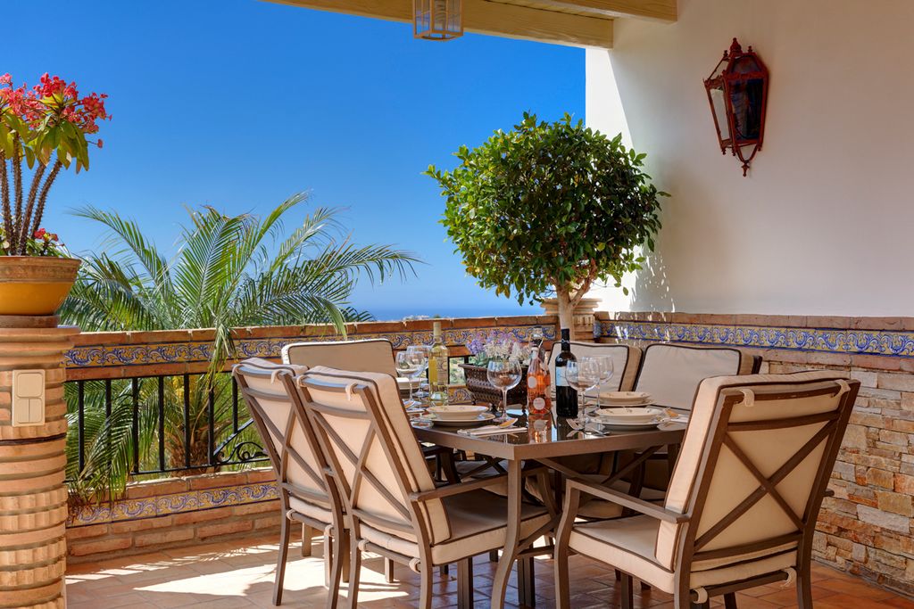 Villa Loli Andalucia Olivers Travels 5