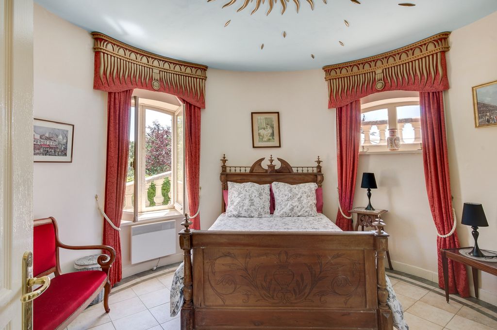 Chateau Camelot Midi Pyrenees Olivers Travels 4