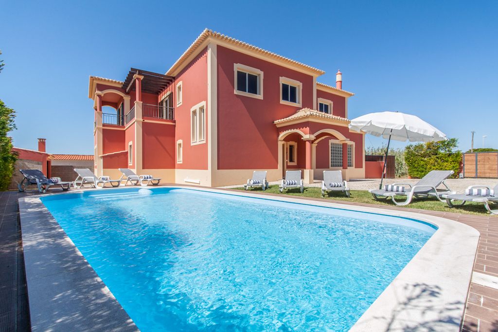 Villa Valentia Sagres Olivers Travels 01