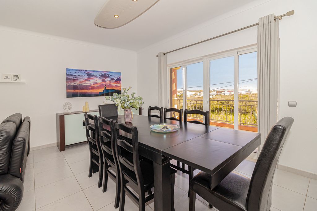 Villa Valentia Sagres Olivers Travels 03