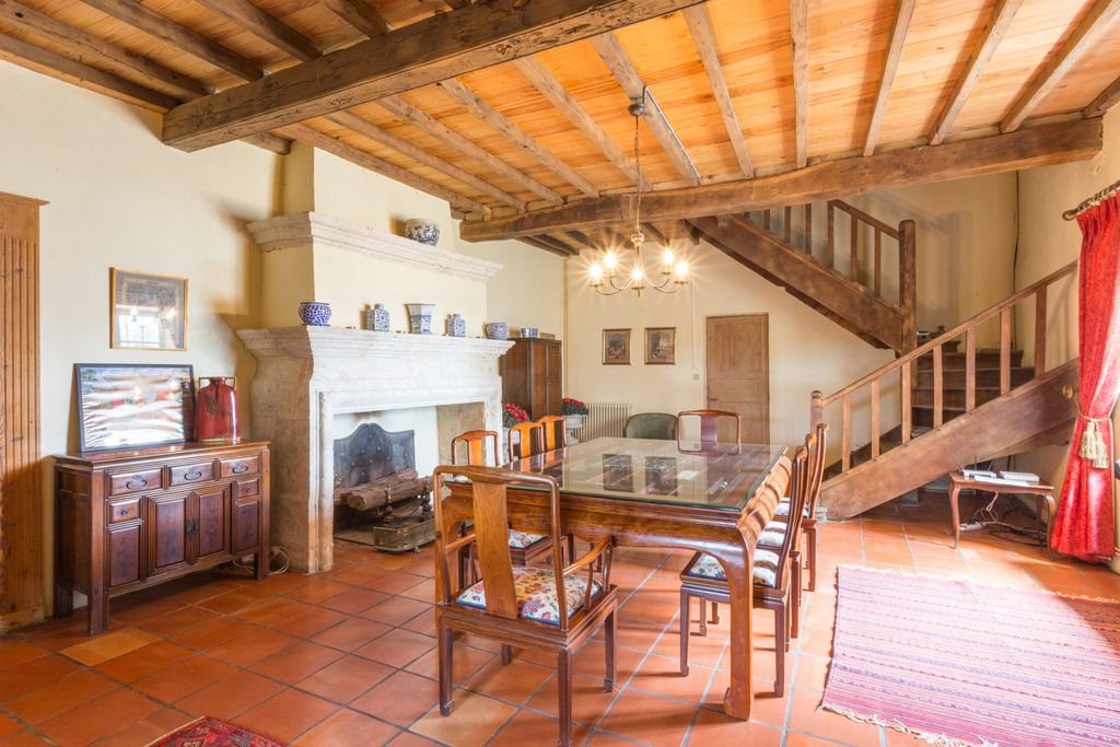 Chateau Duras Aquitaine Olivers Travels France5