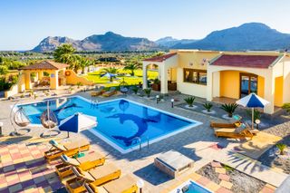 Villa Mikis Rhodes Olivers Travels 01