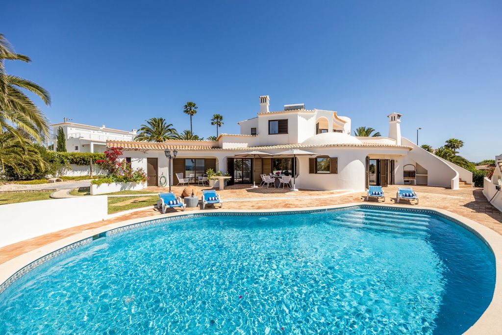 Villa Lua Algarve Olivers Travels1
