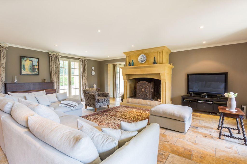 Maison Grandiose Dordogne Olivers Travels 1 2 01