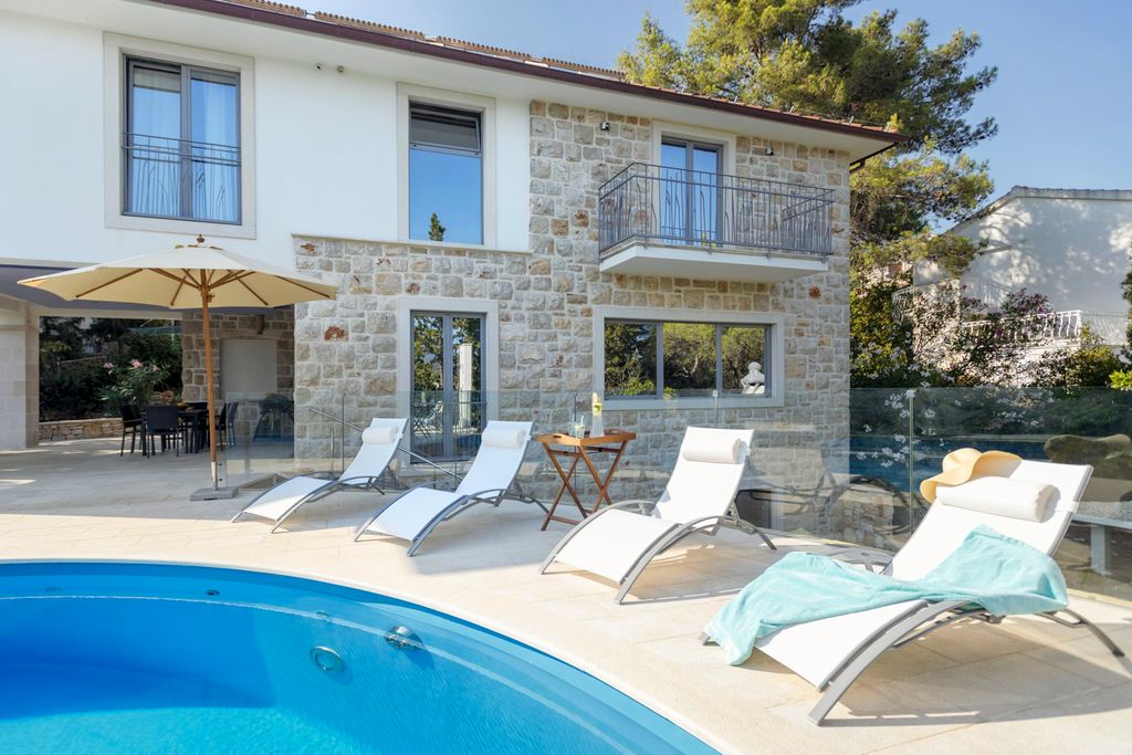 Villa Enigma Hvar Olivers Travels 2