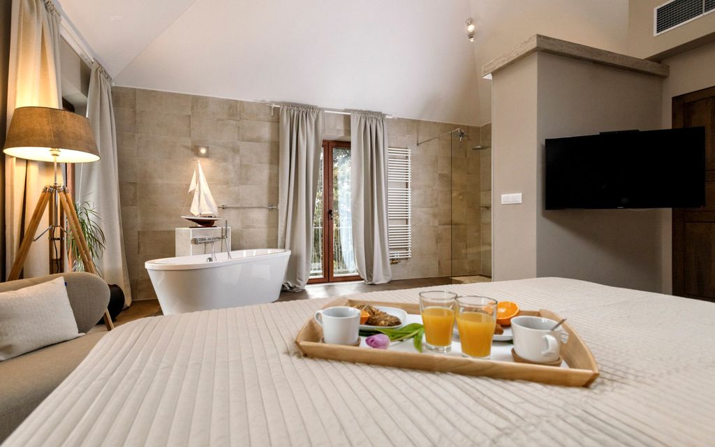Villa Enigma Hvar Olivers Travels 4