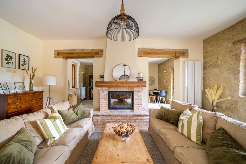 Casa Fiastrone Le Marche Olivers Traves 4
