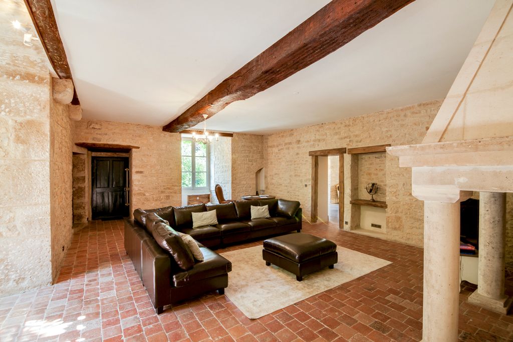 Chateau Bourgogne Burgundy Olivers Travel4