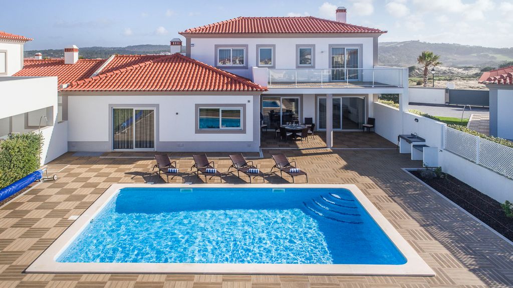 Villa Lourdes SIlver Coast Portgual Olivers Travels 1