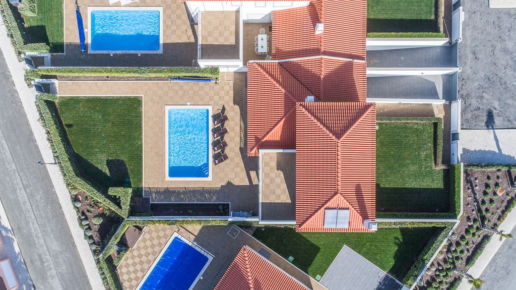 Villa Lourdes SIlver Coast Portgual Olivers Travels 5