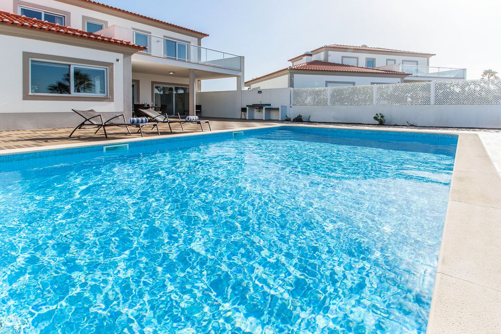 Villa Lourdes SIlver Coast Portgual Olivers Travels 2