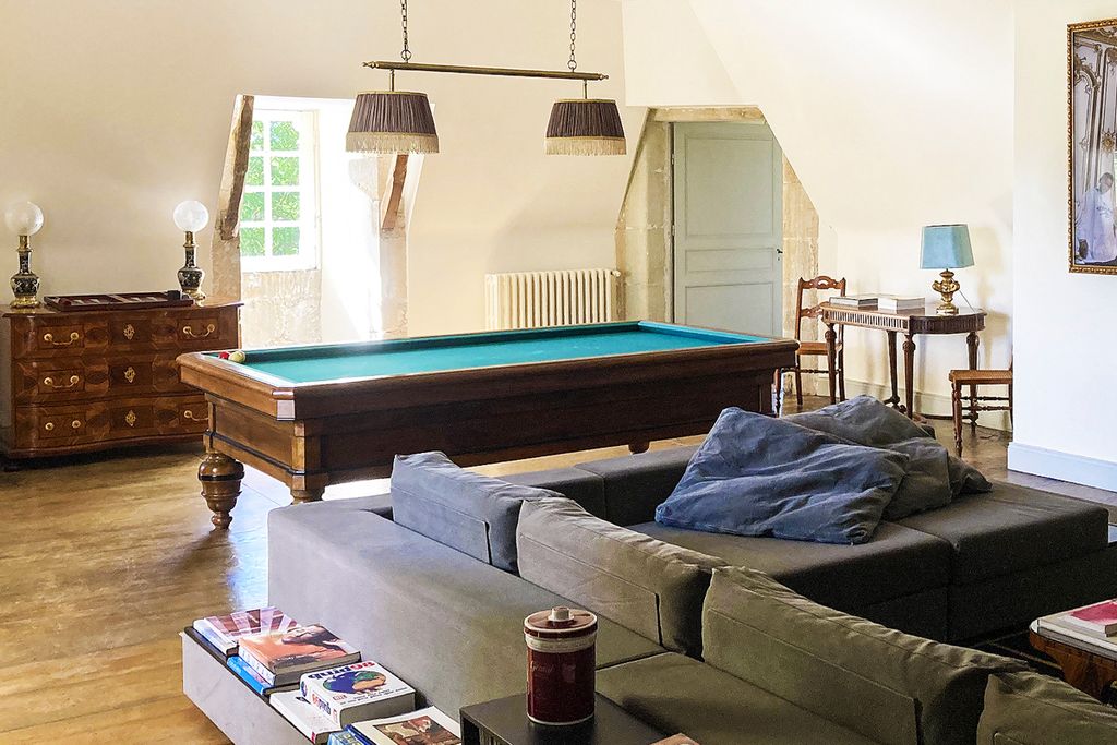 Chateau de Montpezat Midi Pyrenees Olivers Travls5