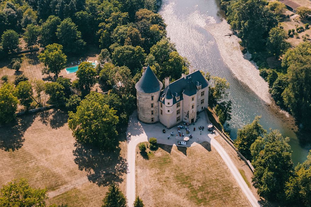 Chateau de Montpezat Midi Pyrenees Olivers Travls1