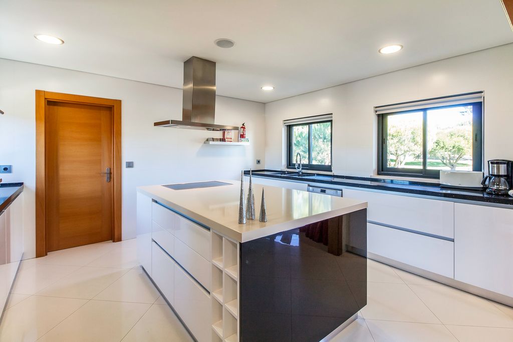 Villa Felipa Troia Lisbon Coast Portugal OliversTravels 4