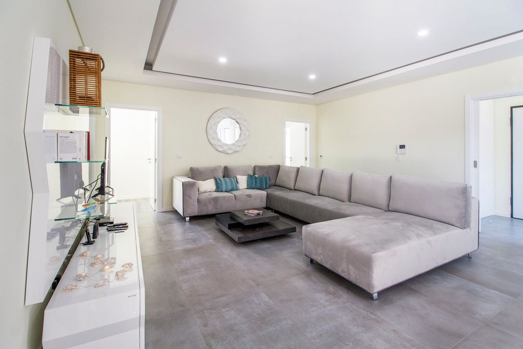 Villa Laria Lisbon Coast Olivers Travels 3