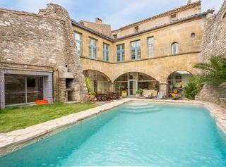 Chateau Asturias Languedoc Olivers Traels1