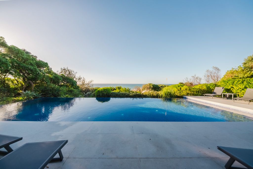 Villa Rosario Lisbon OliversTravels 2