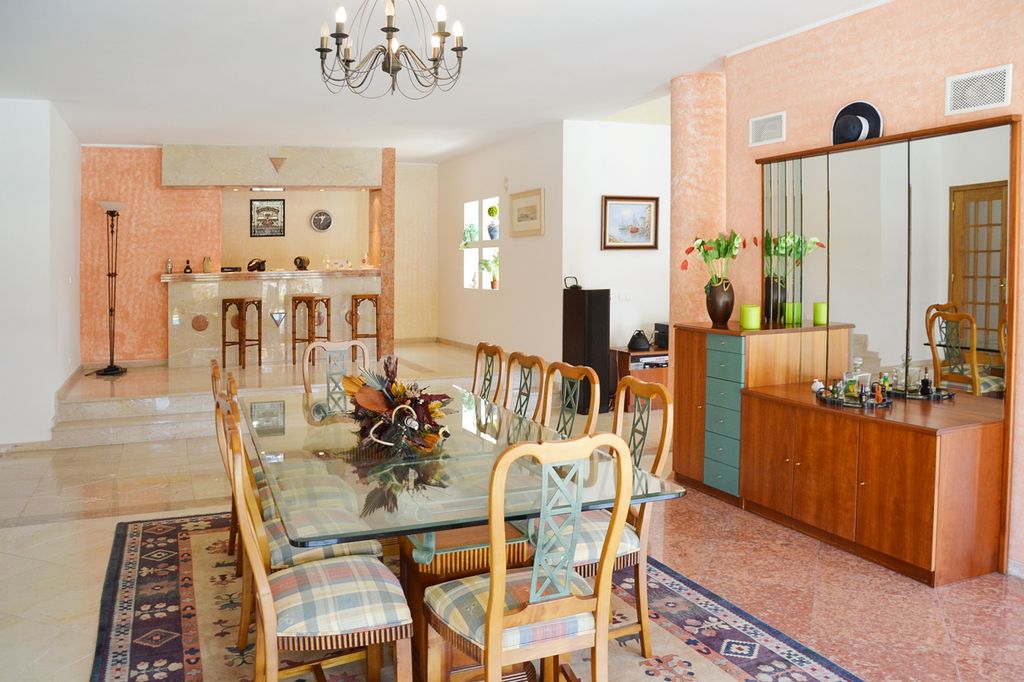 Villa Enes Lisbon Coast Olivers Travels 3