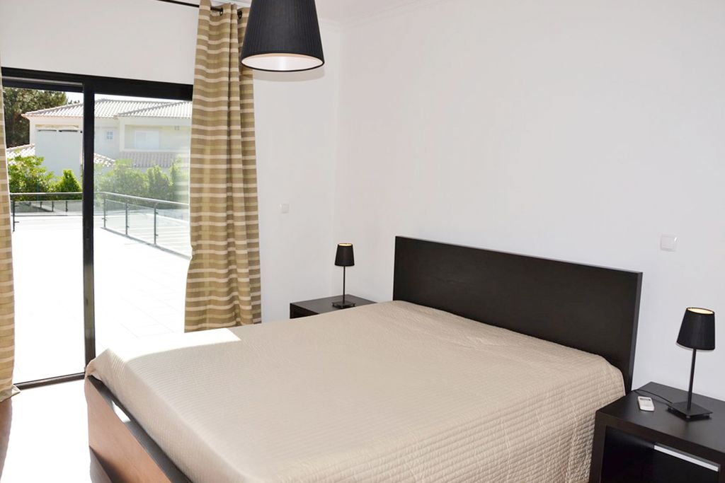 Villa Feliciana Lisbon Coast Oliver Travels5