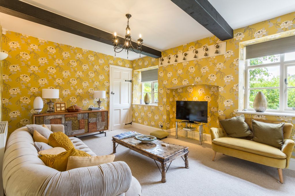 The Bell And Flamingo Cotswolds Olivers Travels 5