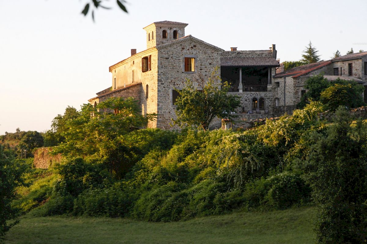 Chateau De Mazelle