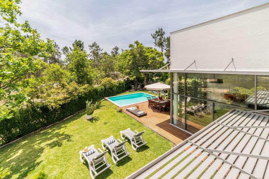 Villa Genovevia Lisbon Olivers Travels 002