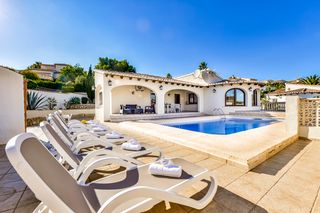 Villa Erico Costa Blanca Olivers Trsvels1