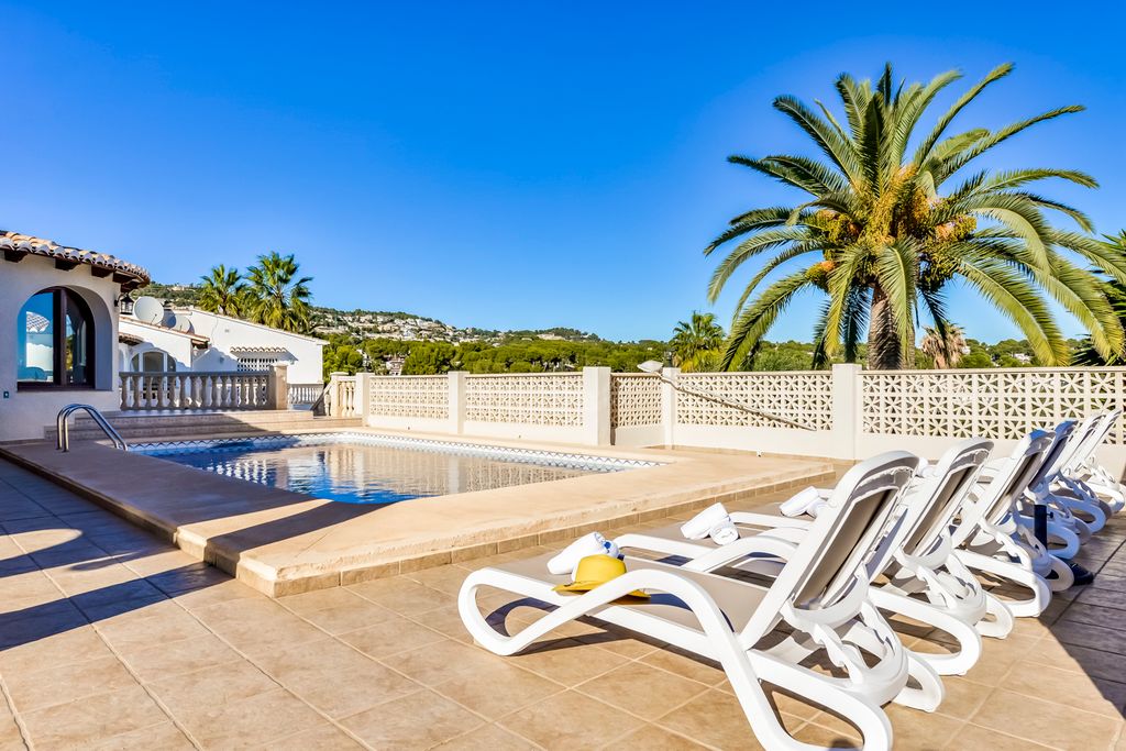 Villa Erico Costa Blanca Olivers Trsvels2