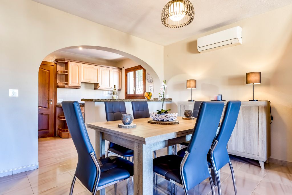 Villa Erico Costa Blanca Olivers Trsvels4