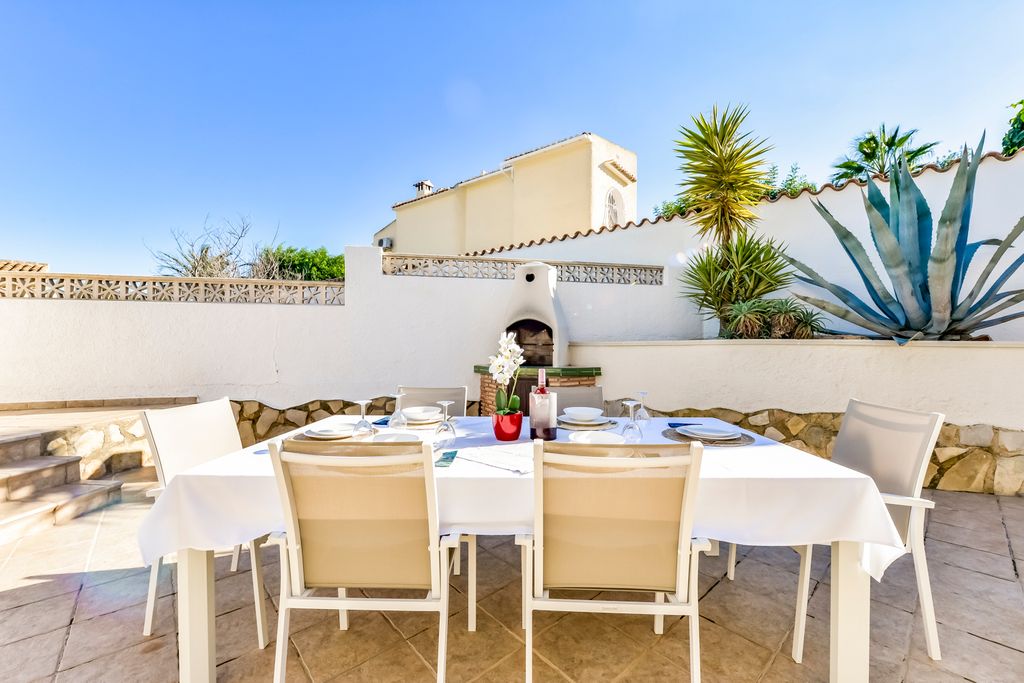 Villa Erico Costa Blanca Olivers Trsvels5