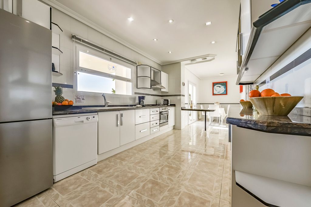 Villa Lucilia Costa Blanca Olivers Travels4 01