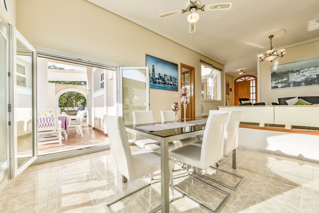 Villa Lucilia Costa Blanca Olivers Travels5 01