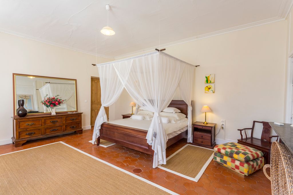 L Oustal des Fleurs Languedoc Olivers Travel 5