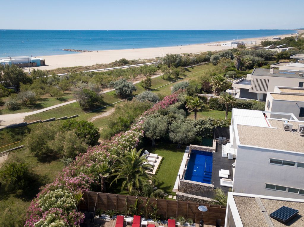 Villa Verre et Mer Languedoc Olivers Travels2