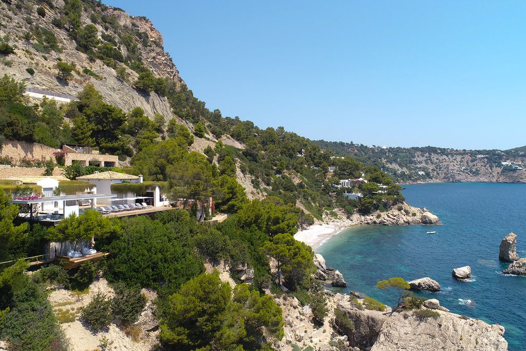 Villa Anahi Ibiza Olivers Travels 2.1