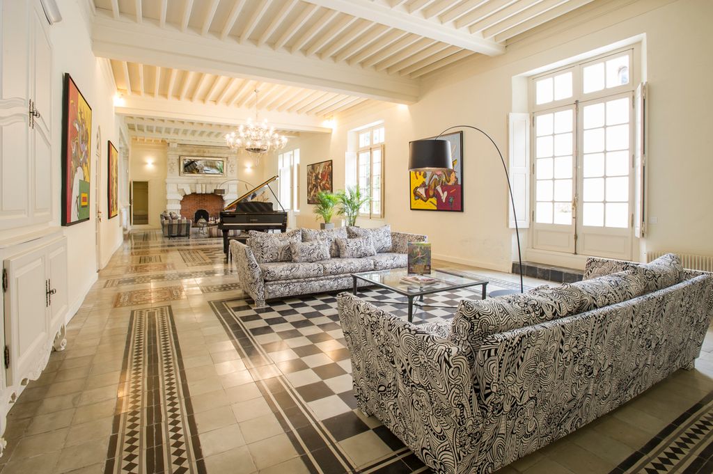 Chateau de Valjoyeuse Languedoc France Olivers Travels3