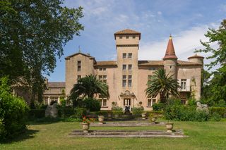 Chateau de Valjoyeuse Languedoc France Olivers Travels1