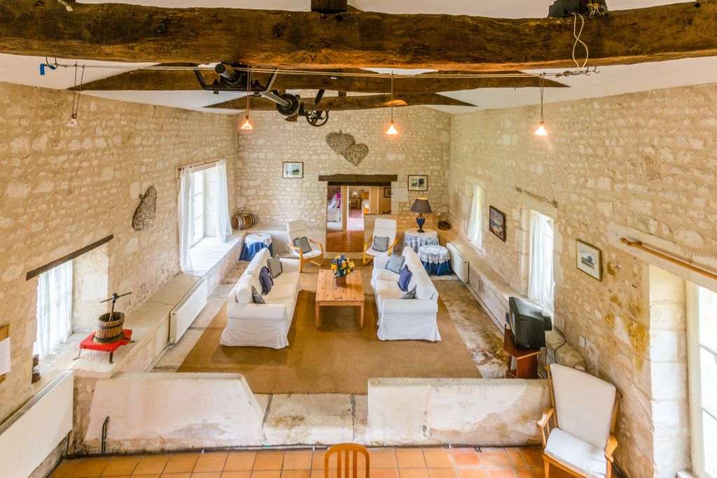 Domaine Serbise Aquitaine Olivers Travels 3