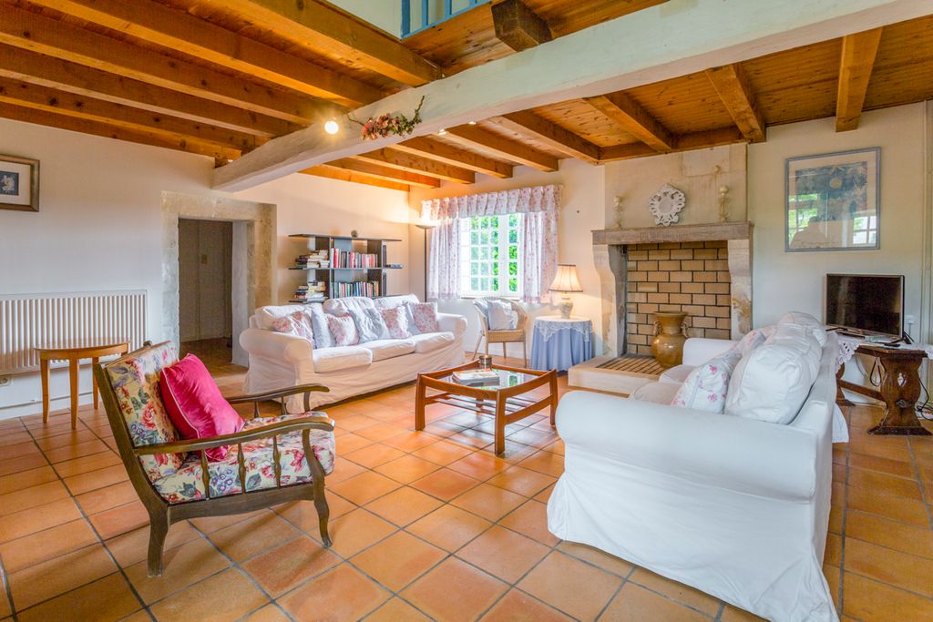 Etables Serbise Aquitaine Olivers Travels 2