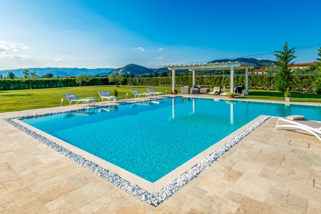 Villa Ferdinando Tuscany Olivers Travels 02