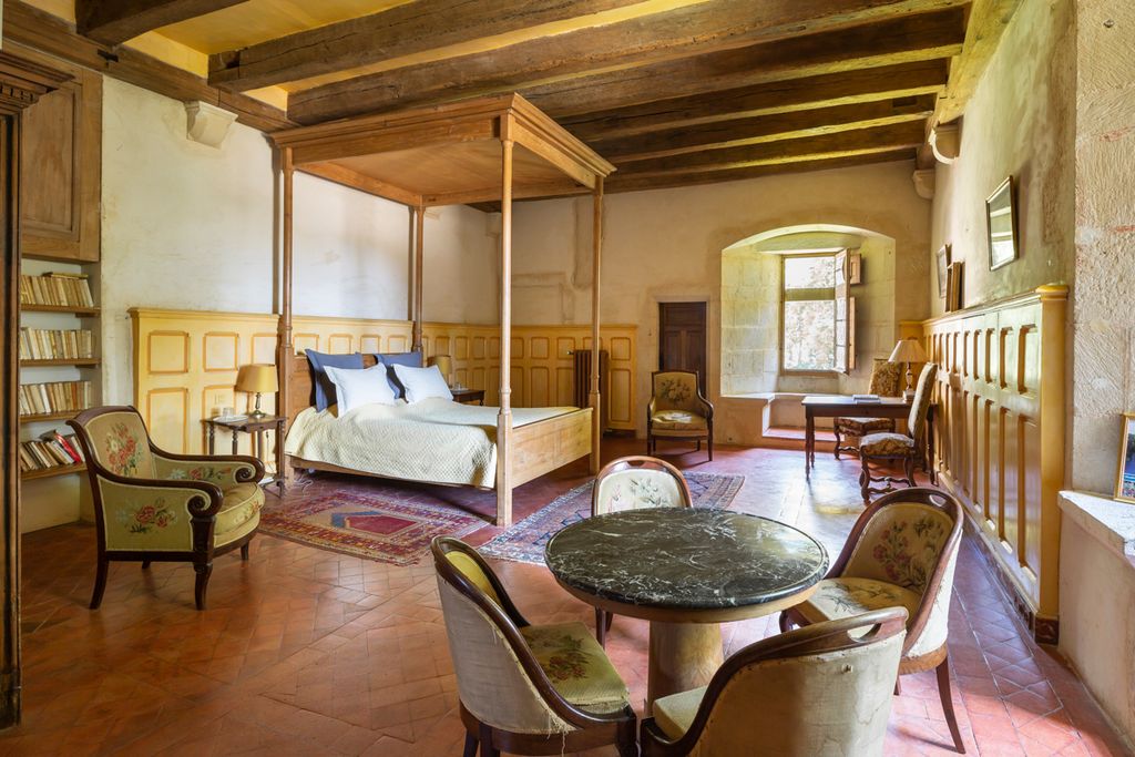 KEEP Chateau de St Louis Loire Valley Olivers Travels4