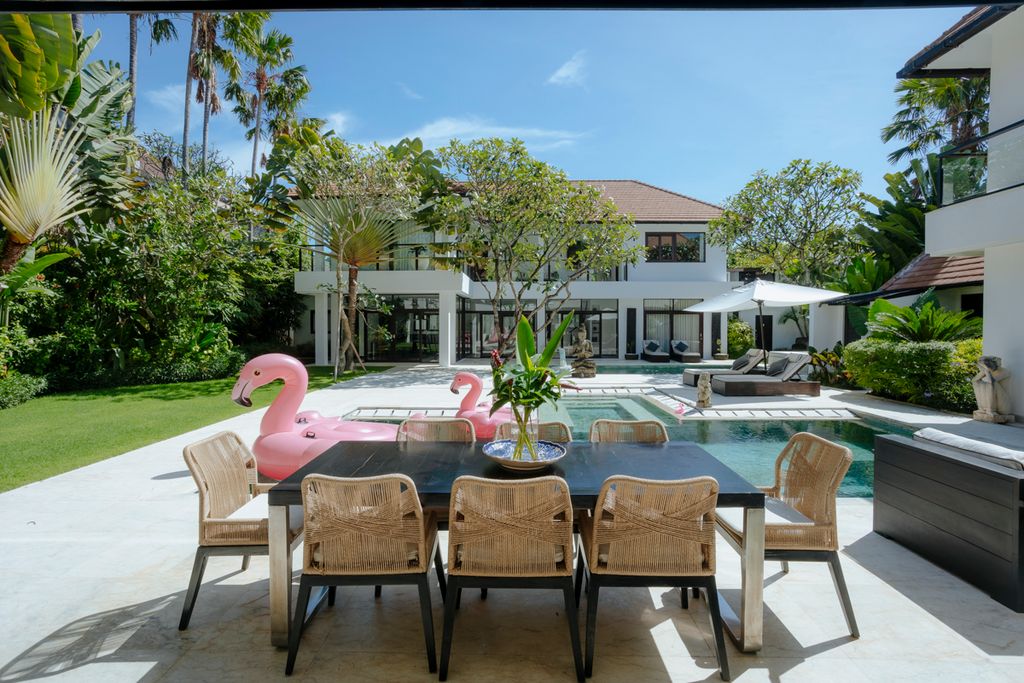 Villa Ilaria Seminyak Olivers Travels 5