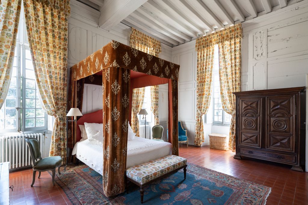 Chateau de St Louis Loire Valley Olivers Travels2