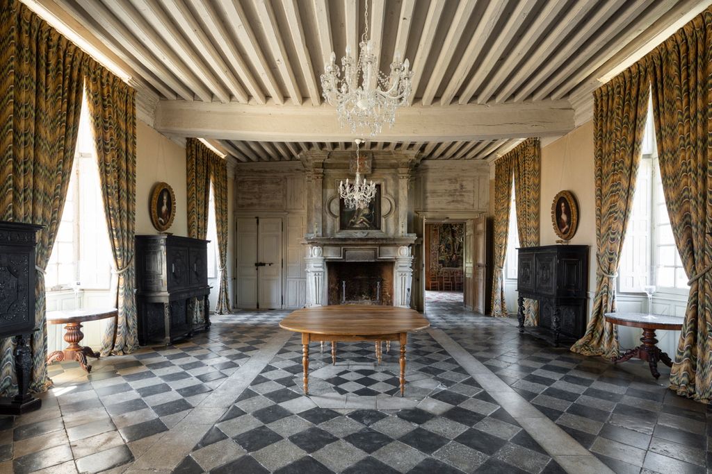 Chateau de St Louis Loire Valley Olivers Travels4