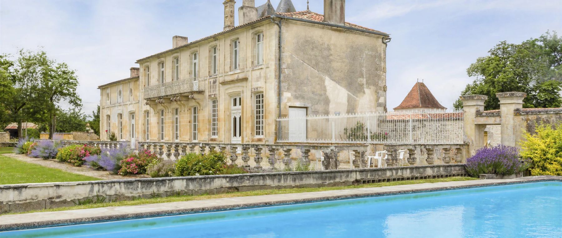 001 chateau serbise estate south west france olivers travels desktop center