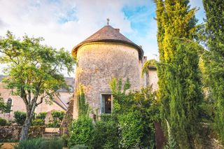 Tour St Therese Aquitaine Olivers Travels 1