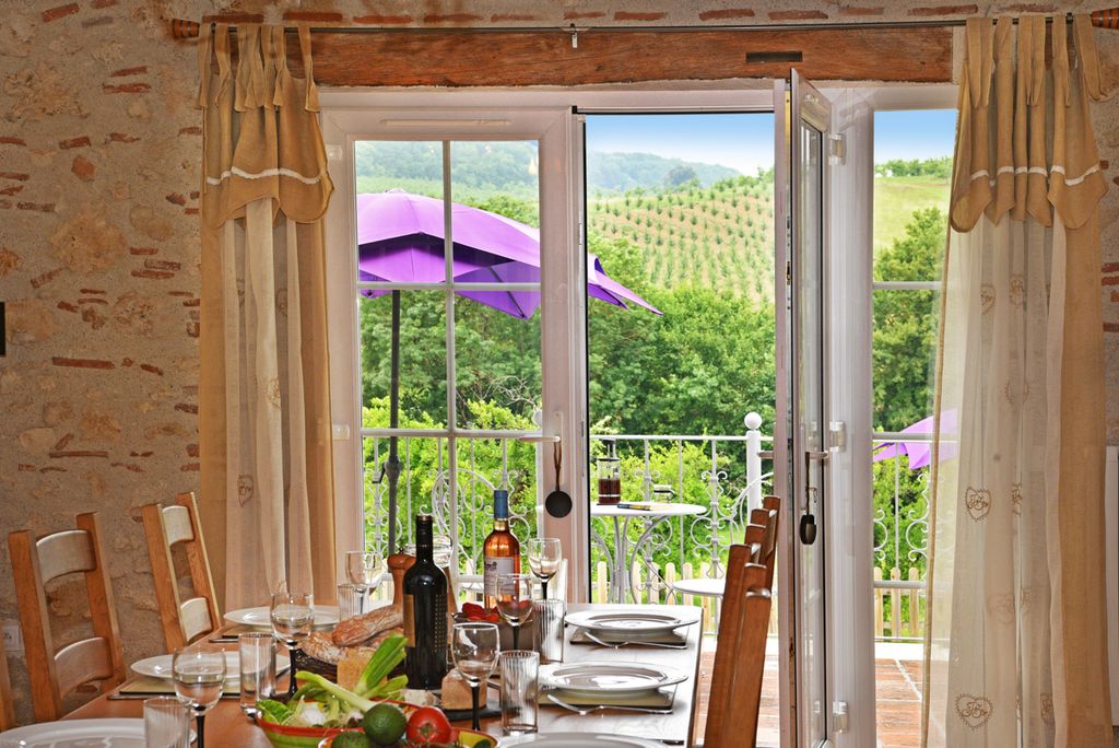 Cottage des Cedres Aquitaine Olivers Travels4 01