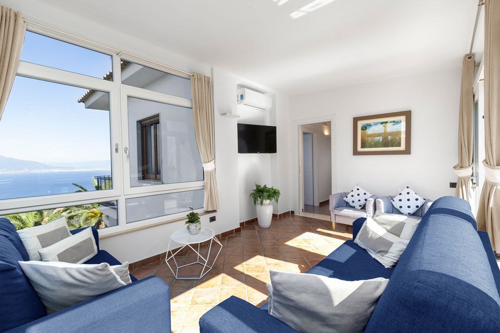 Villa Tahlula Sorrento Olivers Travels 3