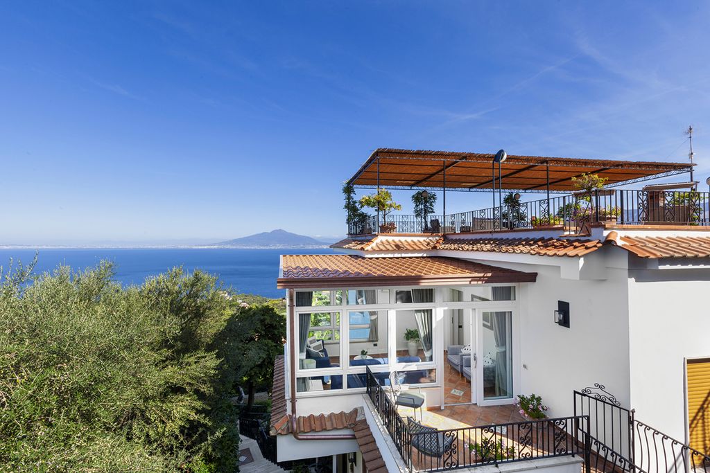 Villa Tahlula Sorrento Olivers Travels 1